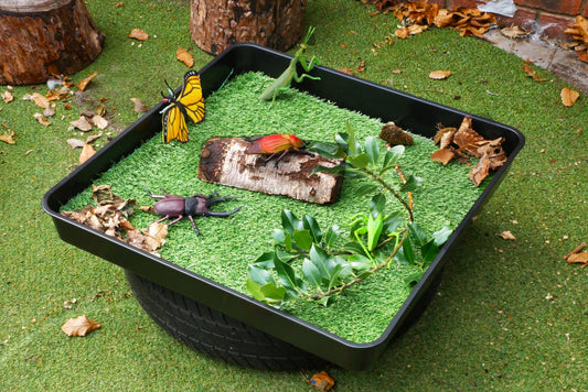 This artificial grass is ideal for use with our Tiger Play Tray. It's perfect for individual or small group play.       This insert mat is designed to perfectly fit in the Tiger Play Tray     Can be used with character or animal toys for imaginative play.     55cm x 55cm     Ideal for home use. Also great for small groups in classrooms.